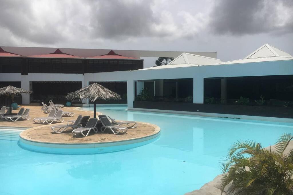Superbe Studio Superieur Neuf Avec Balcon Saint-Francois (Grande-Terre) Exterior foto
