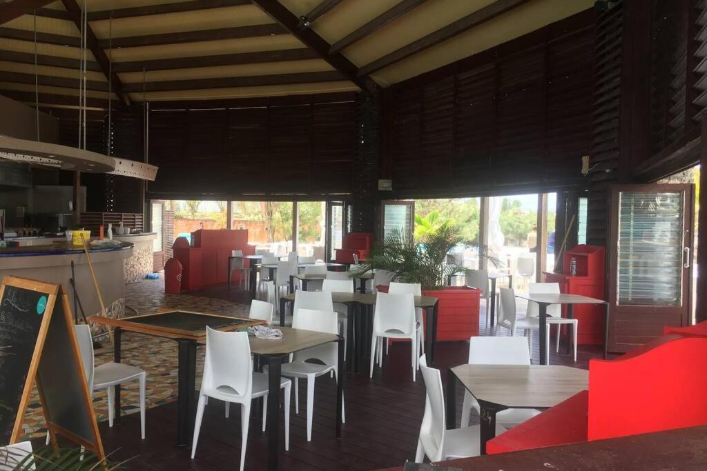 Superbe Studio Superieur Neuf Avec Balcon Saint-Francois (Grande-Terre) Exterior foto